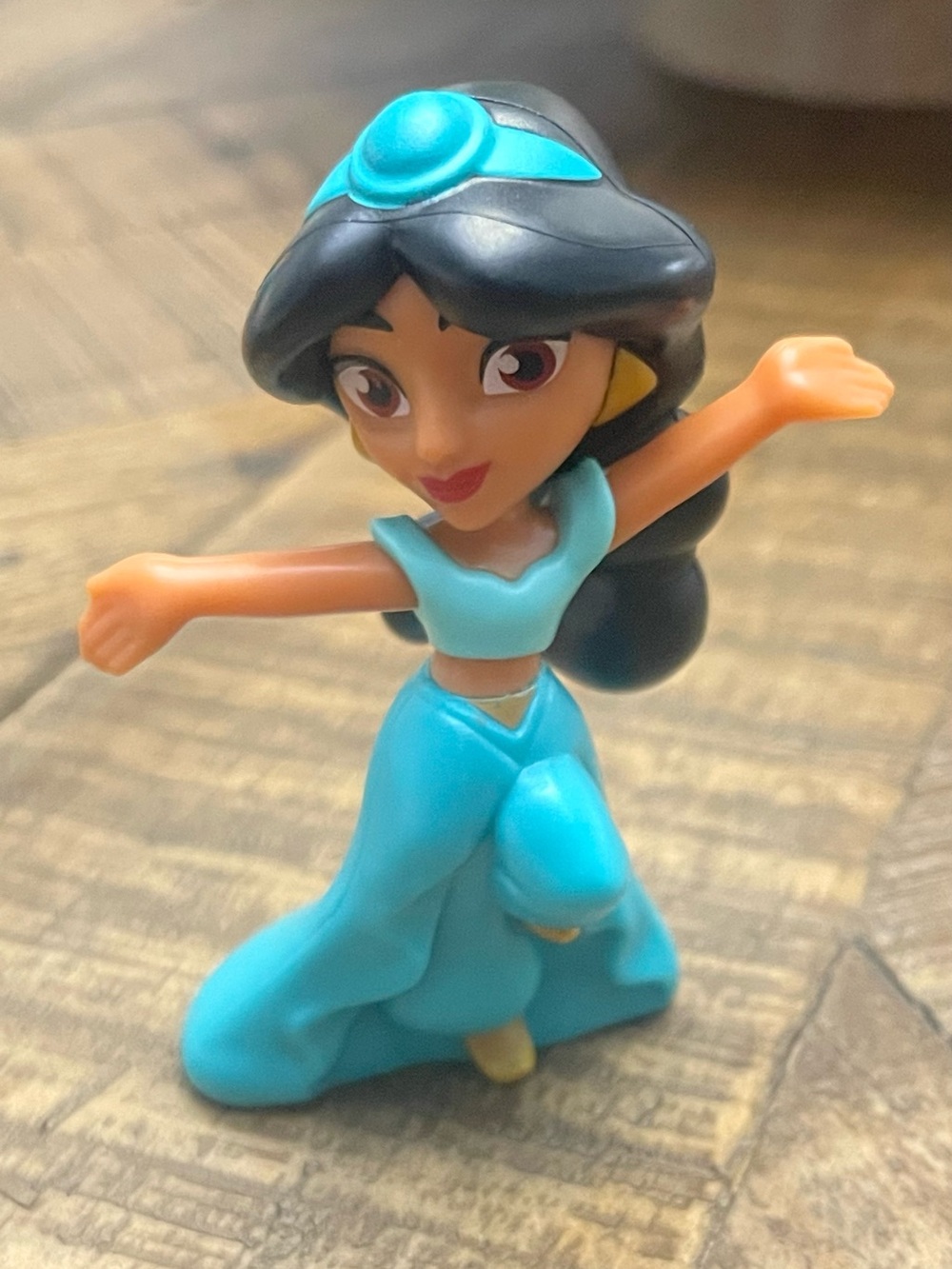 2020 McDonald's Disney Princess Jasmine Happy Meal figure